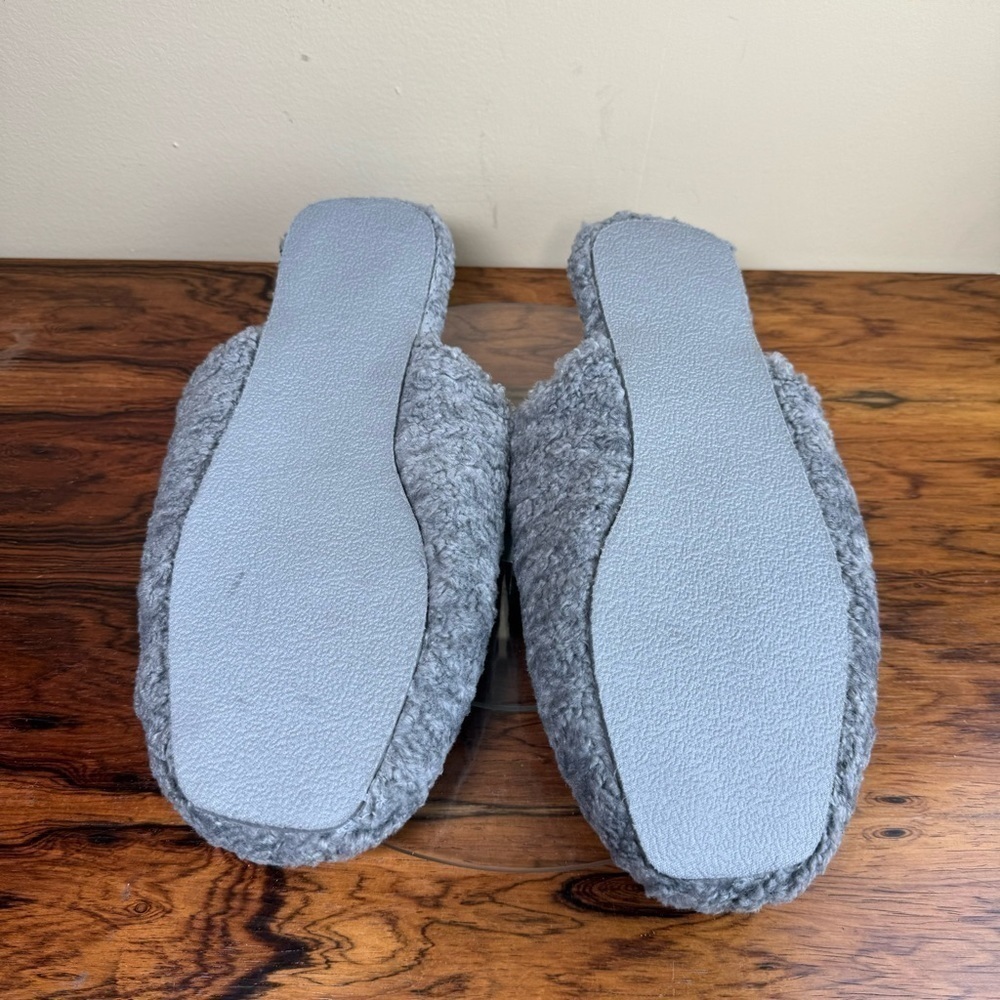 NEW Abound Drew Faux Fur Scuff Slipper in grey - Picture 12 of 12